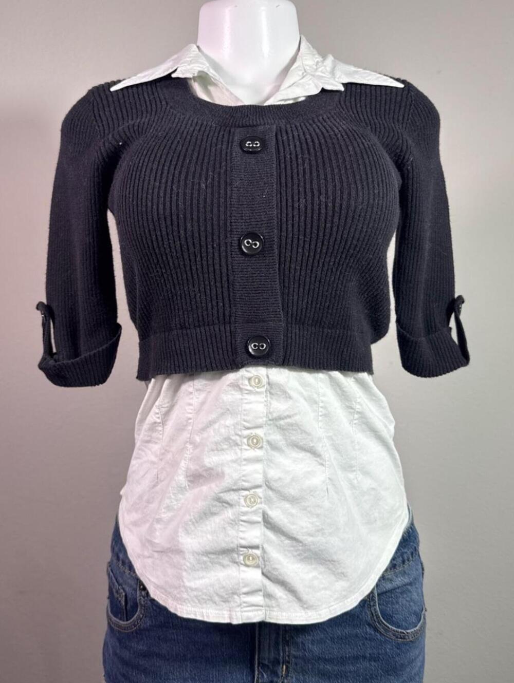 Y2K BCX cropped button cardigan – Women's Used Clothing